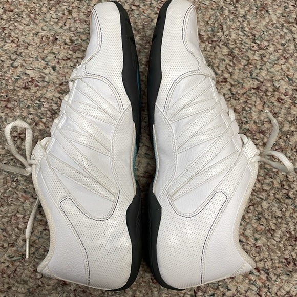 Like new Nike runners - Picture 7 of 10